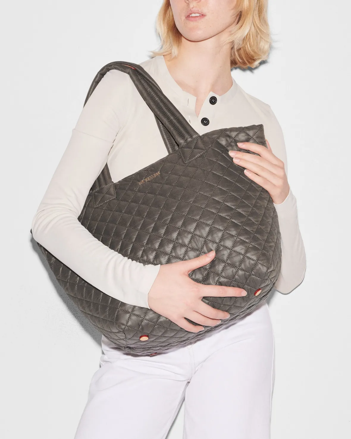 Metro|Fitness<MZ Wallace The Metro Tote® Deluxe - Medium MagnetRec