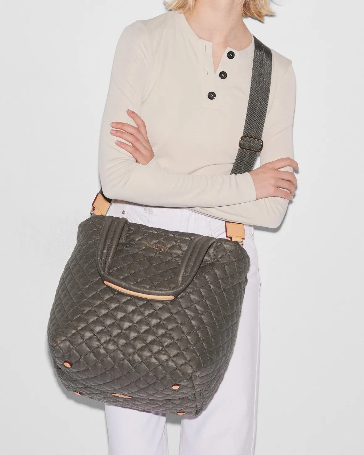 Metro|Fitness<MZ Wallace The Metro Tote® Deluxe - Medium MagnetRec